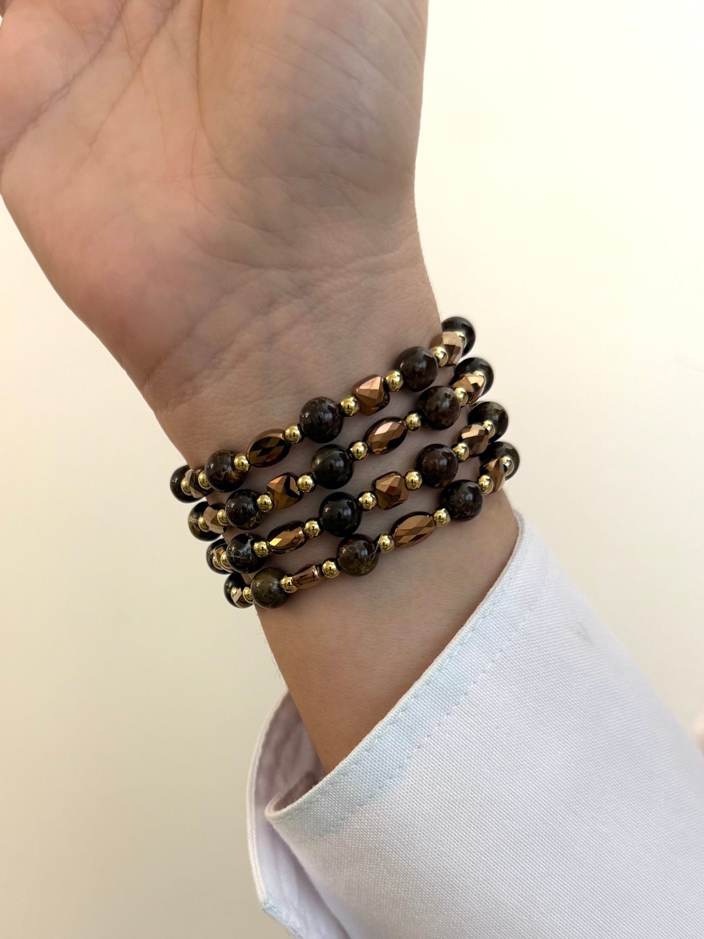 Manchette Quadra marron - 𝑆𝑒́𝑙𝑒𝑐𝑡𝑖𝑜𝑛 𝑠𝑝𝑒́𝑐𝑖𝑎𝑙𝑒 𝑁𝑜𝑒̈𝑙