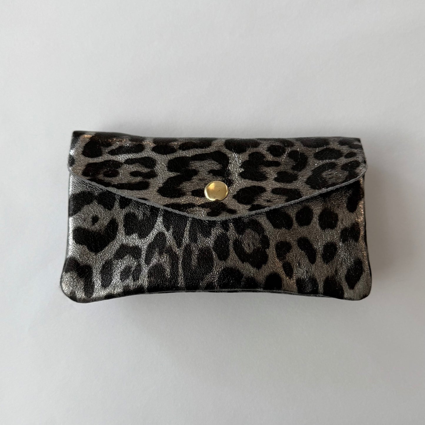 Pochette Léopard - 𝑆𝑒́𝑙𝑒𝑐𝑡𝑖𝑜𝑛 𝑠𝑝𝑒́𝑐𝑖𝑎𝑙𝑒 𝑁𝑜𝑒̈𝑙