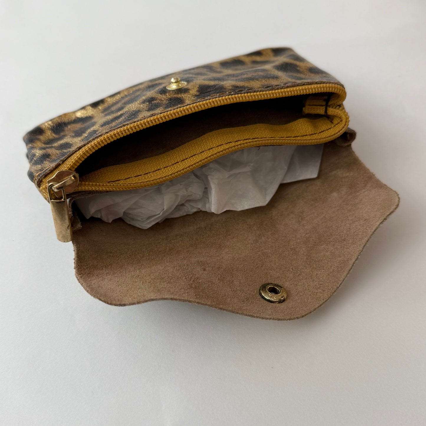 Pochette Léopard - 𝑆𝑒́𝑙𝑒𝑐𝑡𝑖𝑜𝑛 𝑠𝑝𝑒́𝑐𝑖𝑎𝑙𝑒 𝑁𝑜𝑒̈𝑙