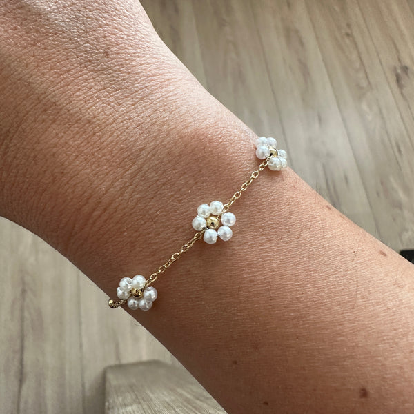 Petites fleurs écru - le bracelet